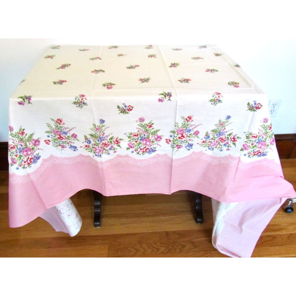 Vintage 1950s Floral Cotton Fabric Pink Scalloped Border Cottagecore 2 Yards +